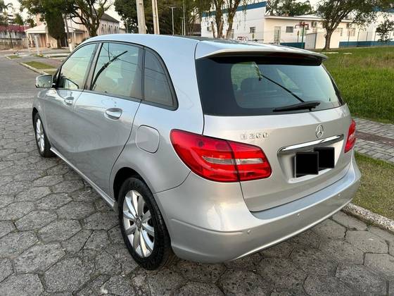 MERCEDES-BENZ B 200 1.6 TURBO GASOLINA 4P AUTOMÁTICO MERCEDES-BENZ B 200 1.6 TURBO GASOLINA 4P AUTOMÁTICO